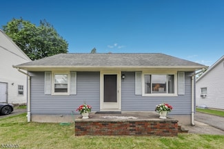 23 Stanley St, Clifton, NJ 07013