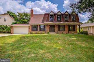 2685 Glencroft Rd, Vienna, VA 22181