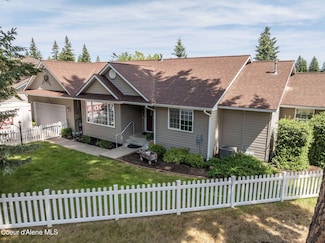 8846 N Clarkview Place, Hayden, ID 83835