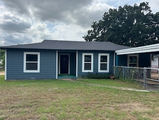 120 Live Oak St, Azle, TX 76020