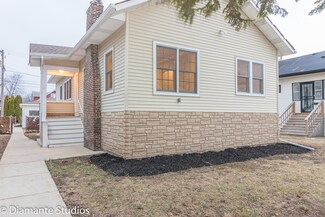 708 S 9th Ave, Maywood, IL 60153