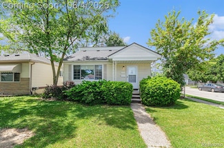 24309 Tuscany Ave, Eastpointe, MI 48021