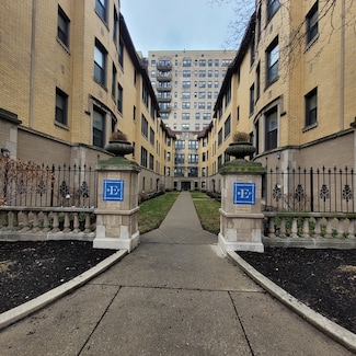 5501 S Everett Ave Unit 2W, Chicago, IL 60637