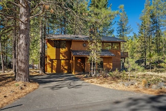 57485 Newberry Ln Unit 4, Bend, OR 97707