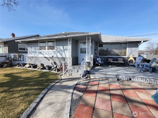 105 G St SE, Ephrata, WA 98823