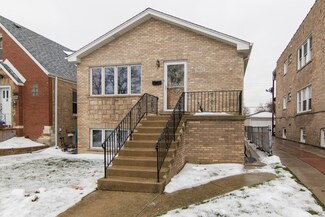 3832 N Nordica Ave, Chicago, IL 60634