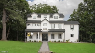 286 Squaw Brook Rd, North Haledon, NJ 07508