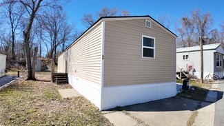 4747 W River Dr NE, Comstock Park, MI 49321