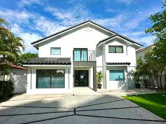 2724 N Ocean Blvd, Fort Lauderdale, FL 33308