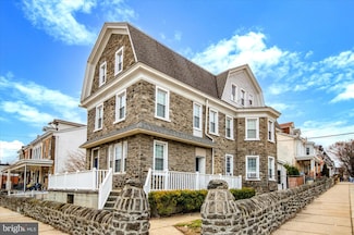 274 Roxborough Ave Unit 3R, Philadelphia, PA 19128