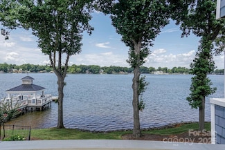 941 Southwest Dr Unit 41, Davidson, NC 28036