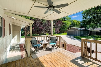 194 Graves Cir, Pottsboro, TX 75076