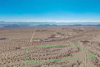 1021 Fascination Ave, Joshua Tree, CA 92252