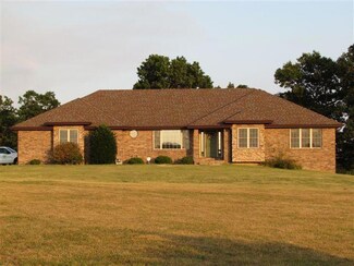 474 Clearspring Rd, Sparta, MO 65753