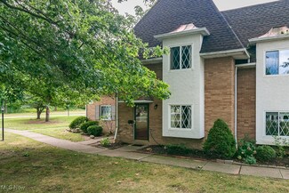 8228 Deepwood Blvd Unit 2, Mentor, OH 44060