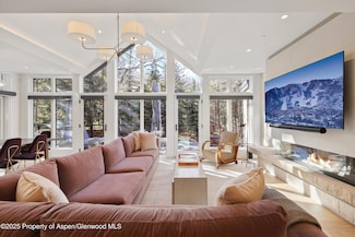 55 Smuggler Grove Rd, Aspen, CO 81611