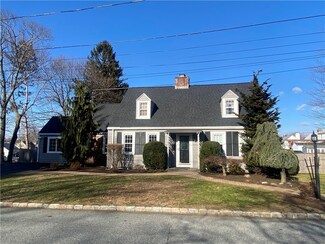 101 Ausdale Rd, Cranston, RI 02910