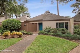 3327 Sea Marsh Rd, Fernandina Beach, FL 32034