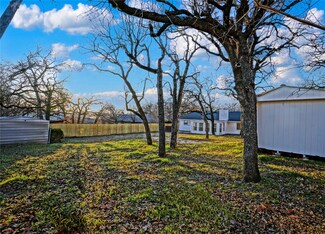 2409 SW Sunset Ln, Burleson, TX 76028