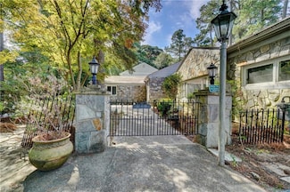 4305 Manchester Rd, Portsmouth, VA 23703