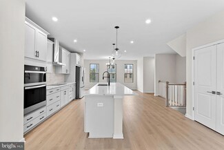 6235 Folly Ln, Alexandria, VA 22315