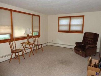 28 Carver St, Worcester, MA 01604