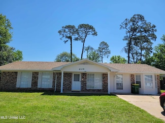 6208 Washington Ave, Ocean Springs, MS 39564