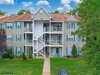 69 Iroquois Dr Unit 15, Galloway, NJ 08205