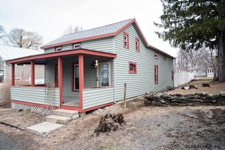 6 Hudson Ave, Stuyvesant, NY 12173