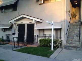 2526 Earl Ave Unit 10, Long Beach, CA 90806