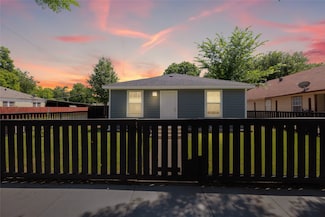 3434 Avenue M, Fort Worth, TX 76105