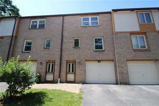 123 Woodridge Crossing, Henrietta, NY 14467