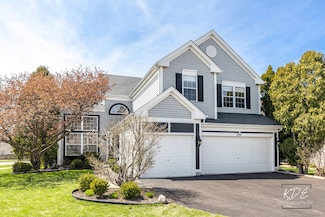 691 Wintergreen Cir, Naperville, IL 60540