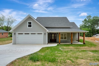 384 Nixon Dr, Guntersville, AL 35976