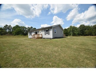1815 E Harrod Rd, Austin, IN 47102
