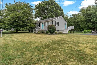 28 Kathleen Dr, Warren, RI 02885