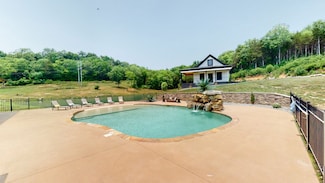 355 Allen Rd, Goodlettsville, TN 37072