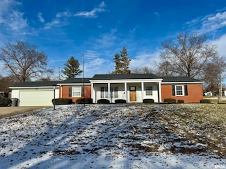 301 Oakview Dr, Aledo, IL 61231