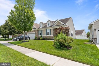 12 Michael Rd, Sicklerville, NJ 08081
