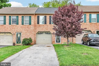 661 Hartman Ave, Hanover, PA 17331