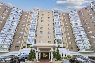 15115 Interlachen Dr Unit 415, Silver Spring, MD 20906