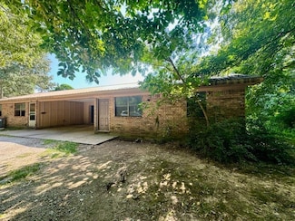 6521 W Double Springs Rd, Fayetteville, AR 72704