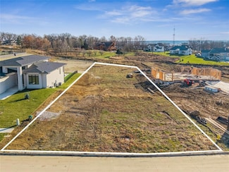 9606 Treehaven, West Des Moines, IA 50266