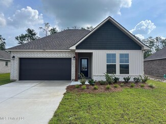 7760 Claymont Cir, Ocean Springs, MS 39564