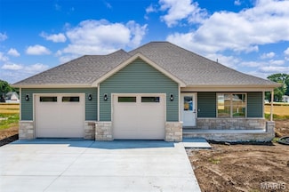 4951 Fitz James Crossing, Highland, IL 62249