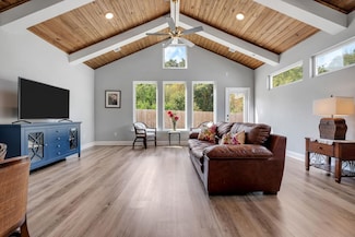 3693 Meadow Vista Ln, Tallahassee, FL 32308