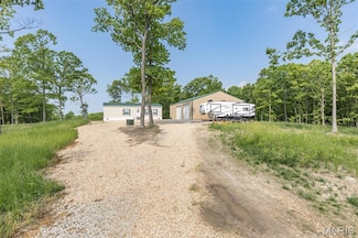 17760 Goose Creek Rd, Sullivan, MO 63080