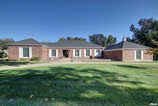 2411 Country Club Dr N, Quincy, IL 62301