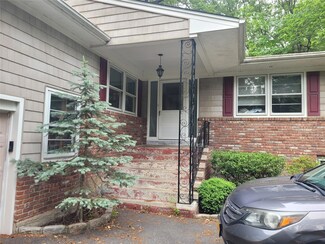 283 Maple St, West Hempstead, NY 11552