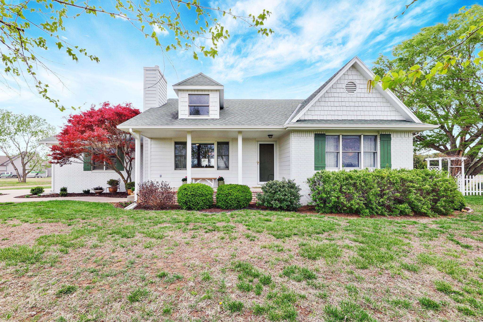 11581 SW 43rd St, Towanda, KS 67144